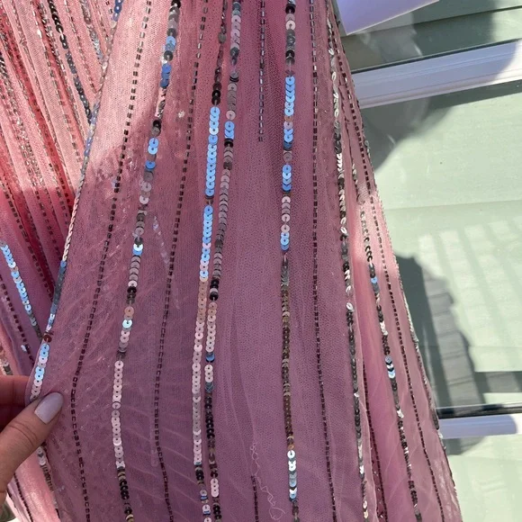 [NWT] MacDuggal STRIPE SEQUIN V-NECK GOWN SIZE 10 - Picture 10 of 10